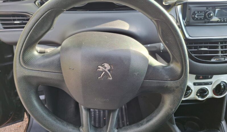 Peugeot 208 1.2 PureTech 75 cv lleno