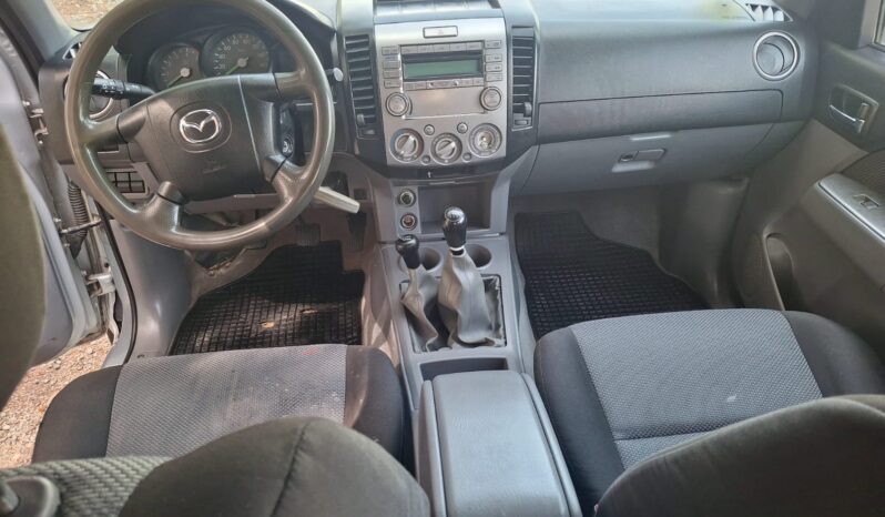 Mazda BT-50 Pick-Up Doble Cab. 2.5 TD 143 CV lleno