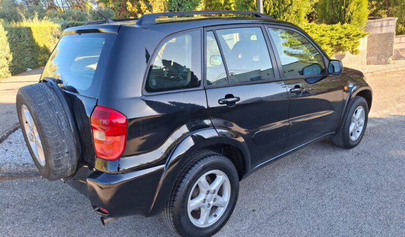 Toyota RAV4 2.0 VVT-i 150 CV lleno