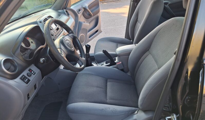 Toyota RAV4 2.0 VVT-i 150 CV lleno
