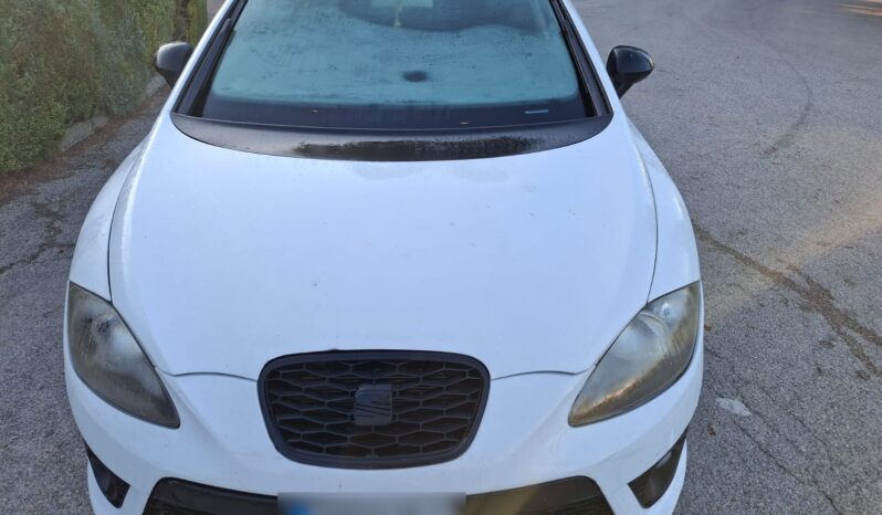 SEAT Leon 1.6 TDI 105 CV lleno