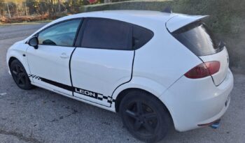 SEAT Leon 1.6 TDI 105 CV lleno