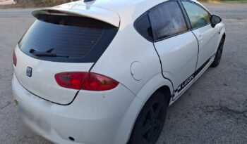 SEAT Leon 1.6 TDI 105 CV lleno