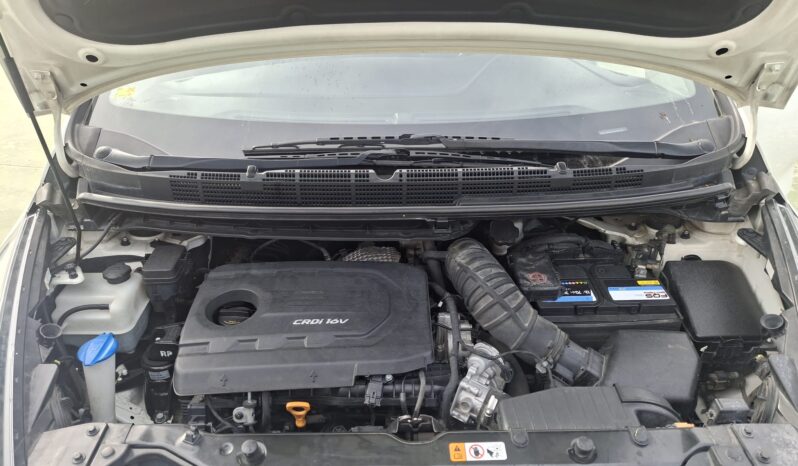 KIA Carens 1.7 CRDi 16v VGT 115 CV lleno