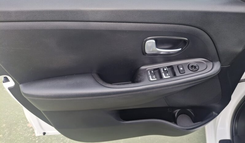 KIA Carens 1.7 CRDi 16v VGT 115 CV lleno