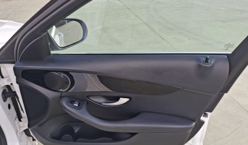 Mercedes-Benz Clase C 1.6 120CV lleno