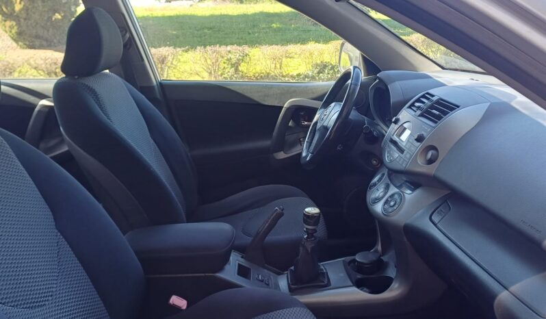 Toyota RAV4 2.2 D-4D 136 CV lleno