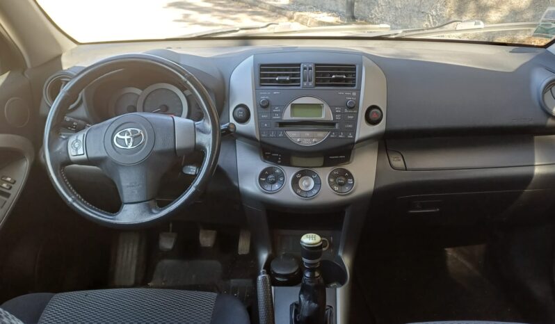 Toyota RAV4 2.2 D-4D 136 CV lleno