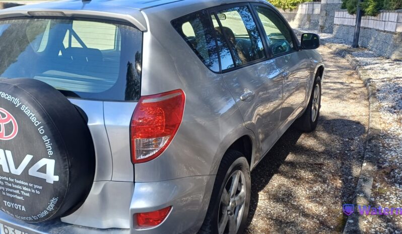 Toyota RAV4 2.2 D-4D 136 CV lleno