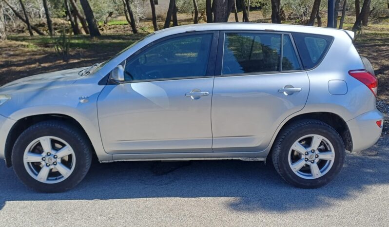 Toyota RAV4 2.2 D-4D 136 CV lleno