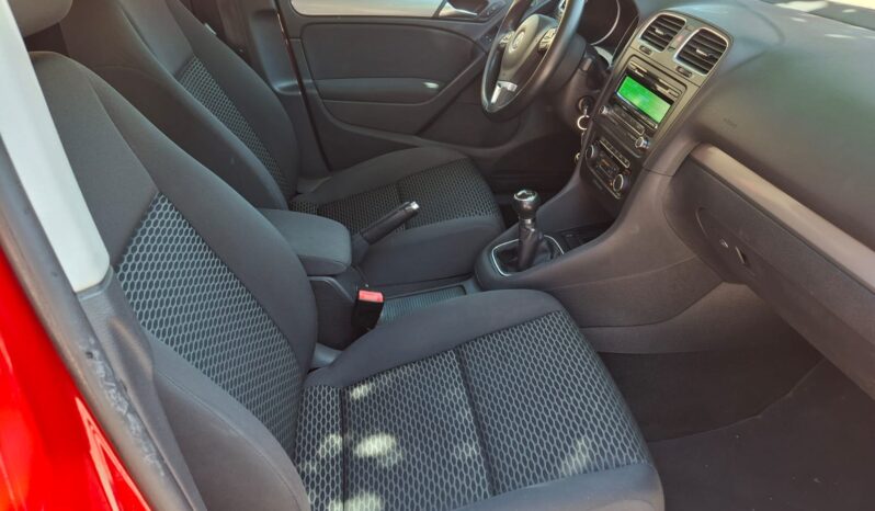 Volkswagen Golf 1.6 TDI 105 CV lleno