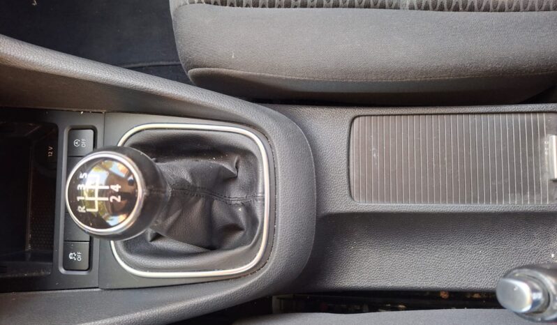 Volkswagen Golf 1.6 TDI 105 CV lleno