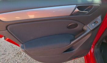 Volkswagen Golf 1.6 TDI 105 CV lleno