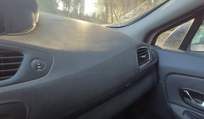 Renault Scenic 1.2i 100 CV lleno