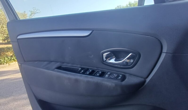 Renault Scenic 1.2i 100 CV lleno